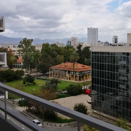 דירה River View In Center *