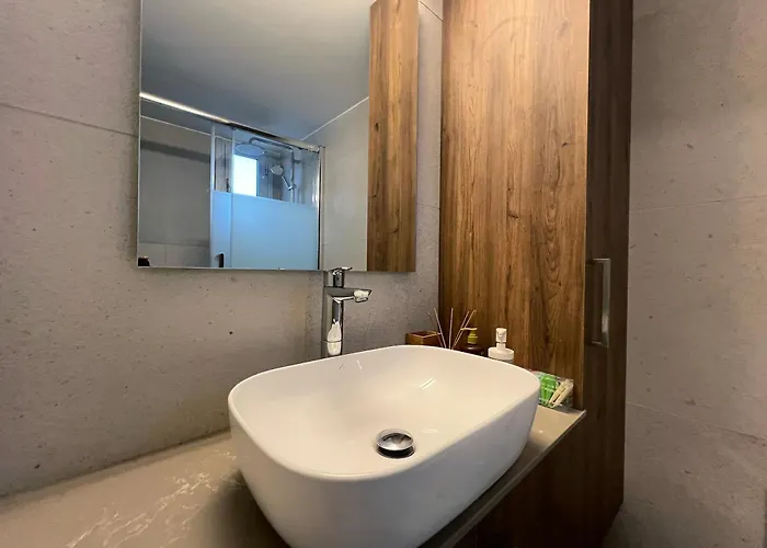 River View In Center *