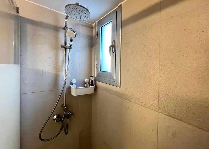 River View In Center *