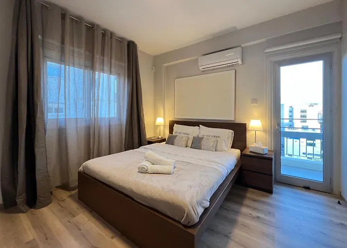 River View In Center *